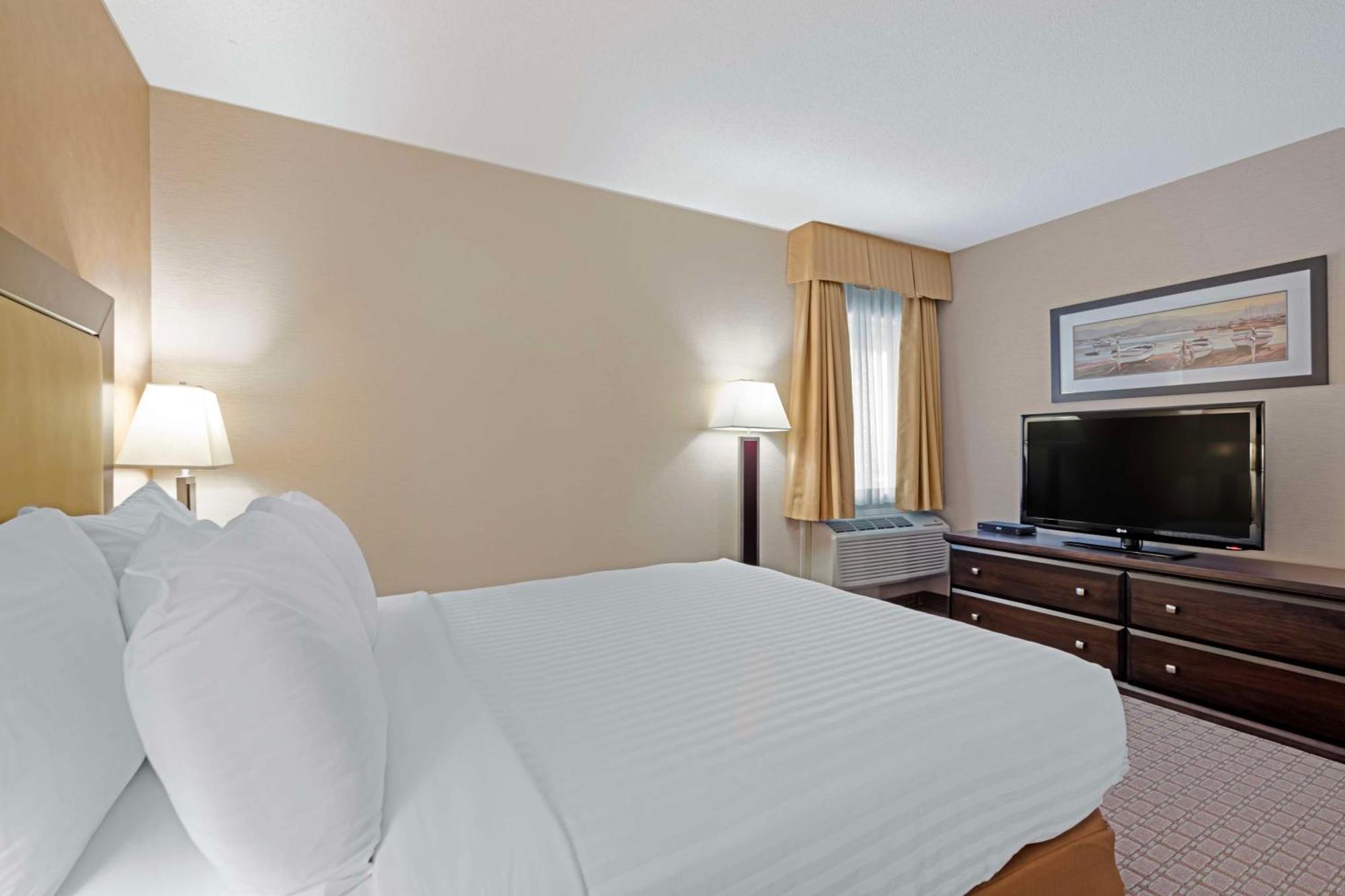 Best Western Plus Emerald Isle Hotel Сидни Екстериор снимка