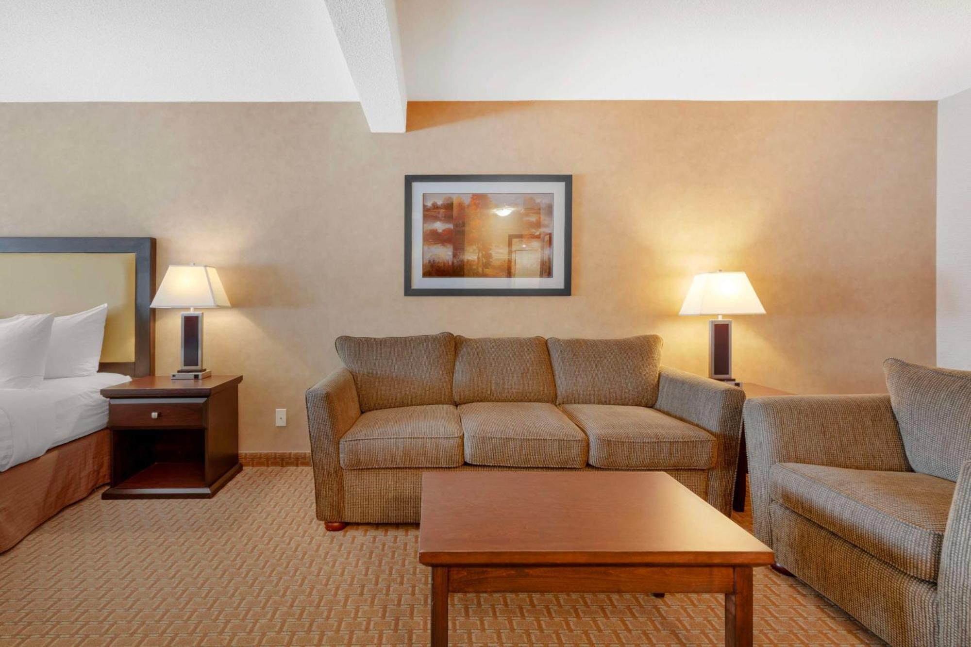Best Western Plus Emerald Isle Hotel Сидни Екстериор снимка